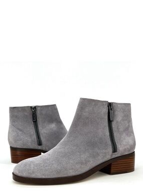 Cole Haan Ankle Boots Women’s Size 6 Gray Suede Low Stacked Heel Side Zip EUC